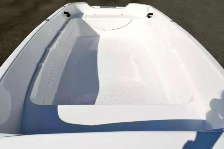 Стеклопластиковая лодка Пингвин (тримаран) в Чите