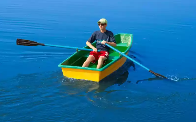 Стеклопластиковая лодка Малютка в Чите