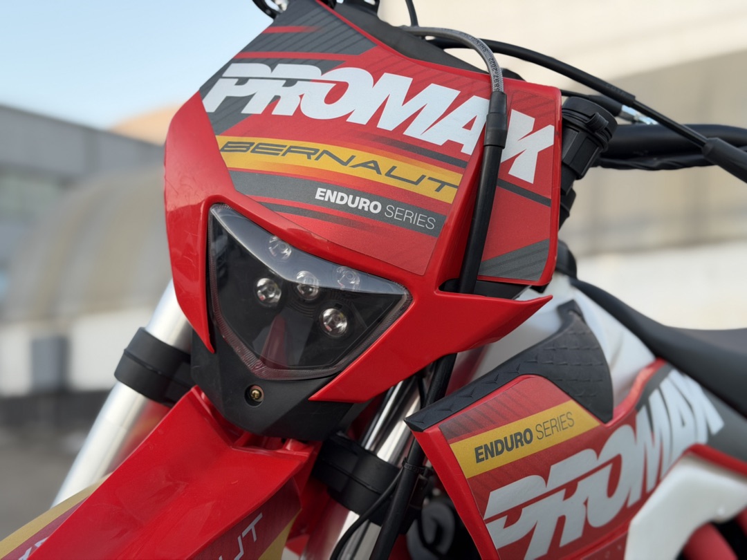 Кроссовый мотоцикл (эндуро) PROMAX BERNAUT 400 в Чите