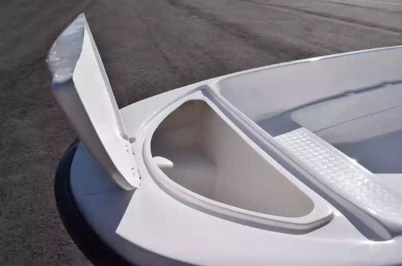 Стеклопластиковая лодка Пингвин (тримаран) в Чите