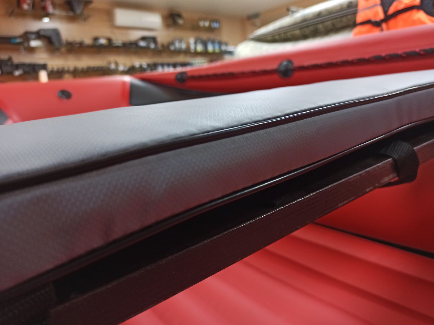 КОМПЛЕКТ МЯГКИХ НАКЛАДОК С СУМКОЙ ДЛЯ ЛОДОК 90Х20 СЕРЫЙ в Чите