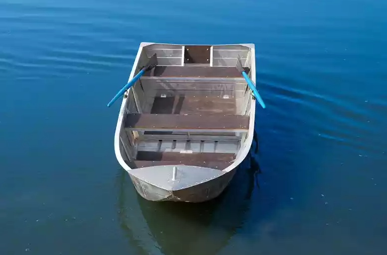 Алюминиевая лодка Вятка-Профи 32 в Чите