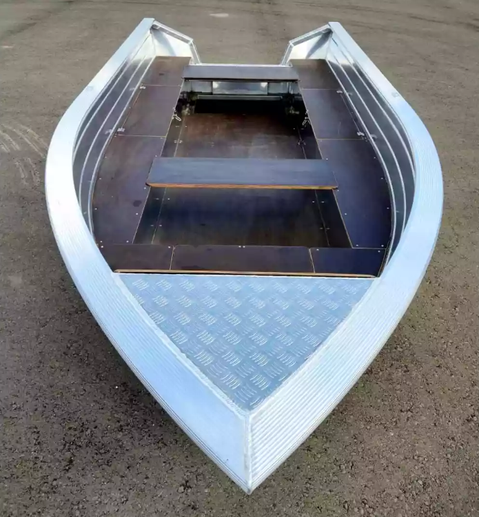 Алюминиевая лодка Неман-400 в Чите