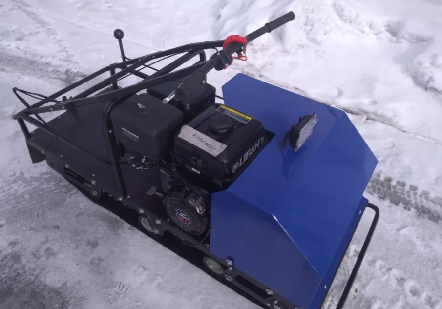 Мотобуксировщик AhtaR ЗИМА с реверсом (задний ход) в Чите