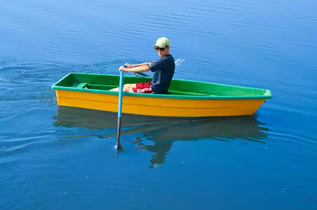 Стеклопластиковая лодка Малютка в Чите