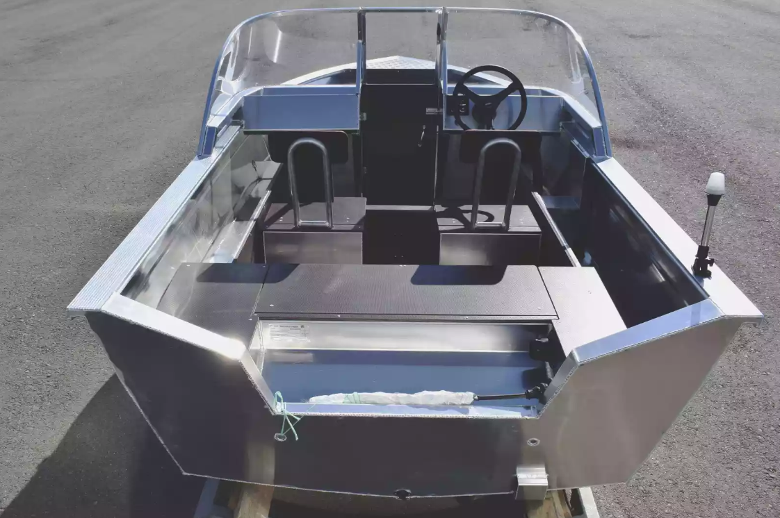 Алюминиевая лодка  Неман-400 DCM в Чите