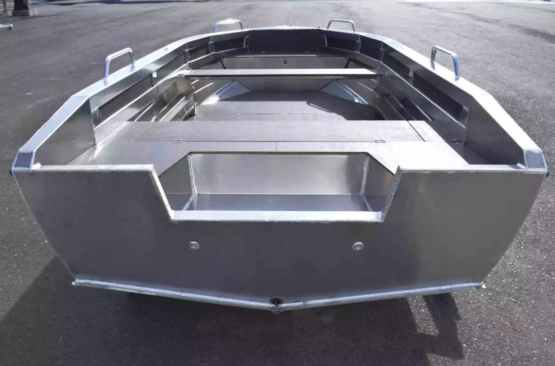 Алюминиевая лодка  Неман-480 Р в Чите