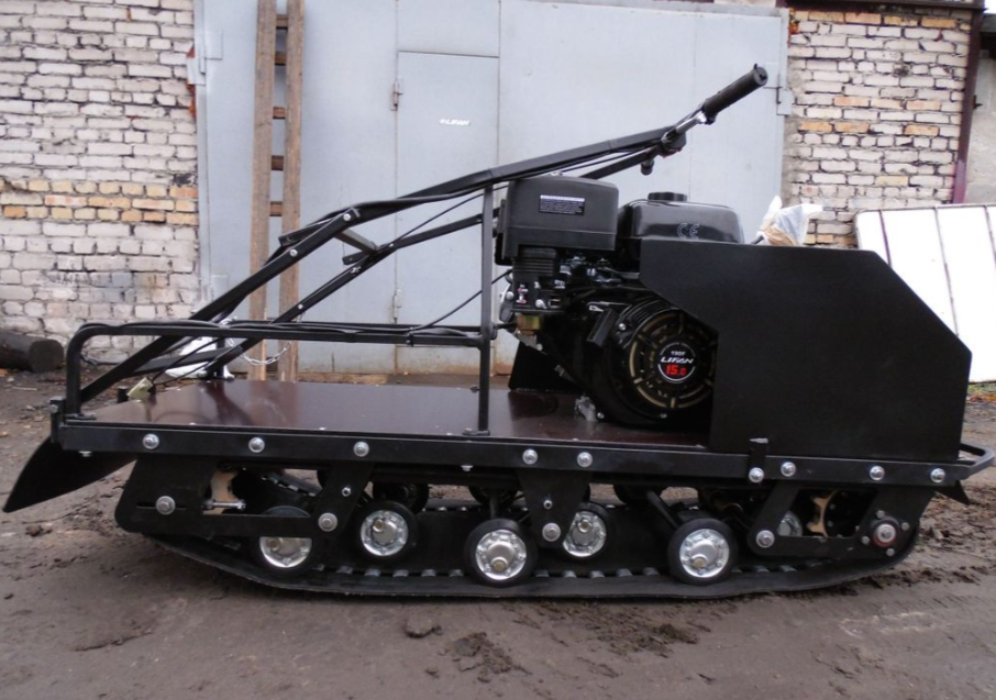 Мотобуксировщик AhtaR Зима 9 л/с с вариатором в Чите