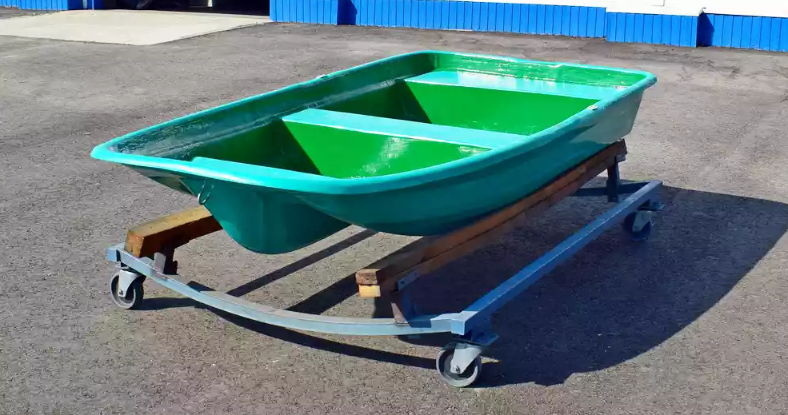 Стеклопластиковая лодка Старт (тримаран) в Чите