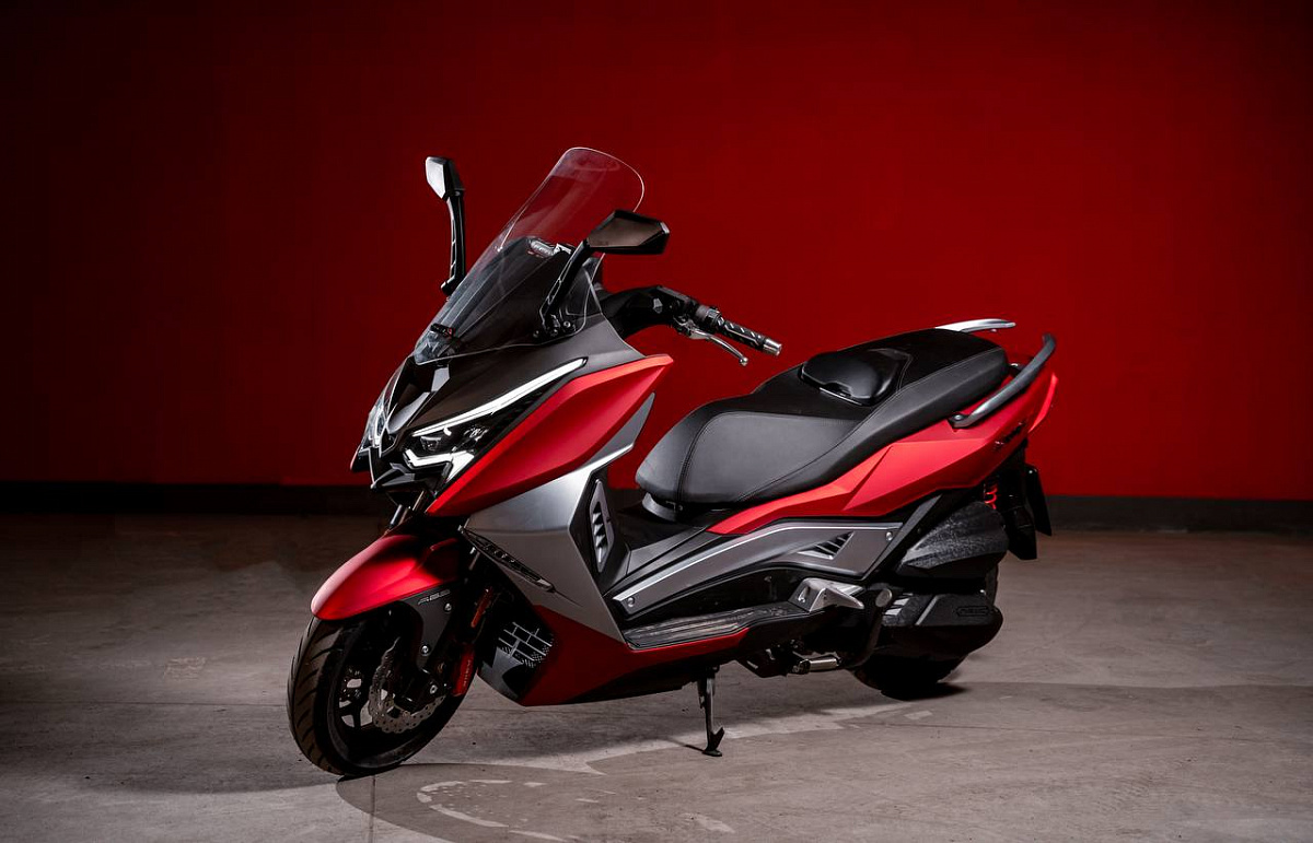 МАКСИСКУТЕР ARIIC 318 в Чите