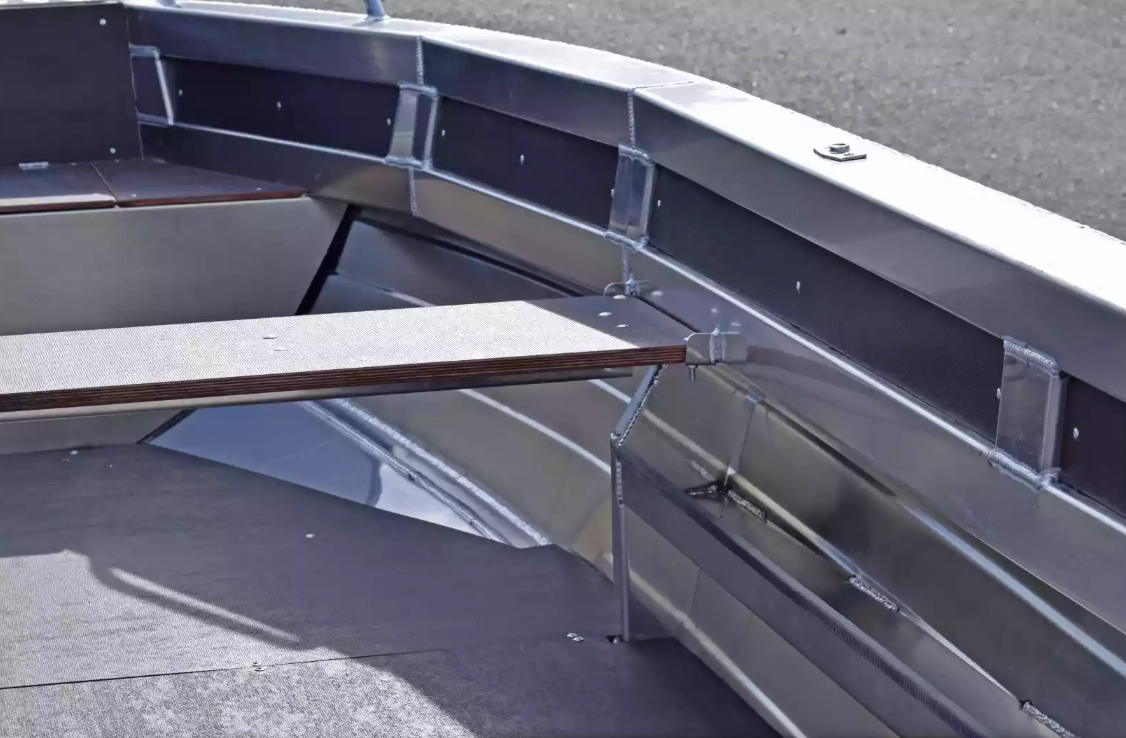 Алюминиевая лодка  Неман-480 Р в Чите