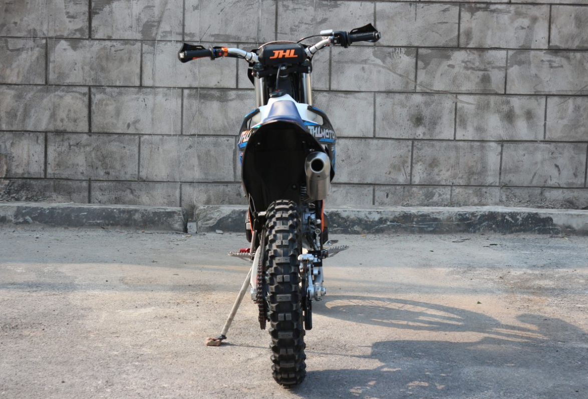 Мотоцикл JHLMOTO JHL Z3 CB250 (172FMM-3A) в Чите