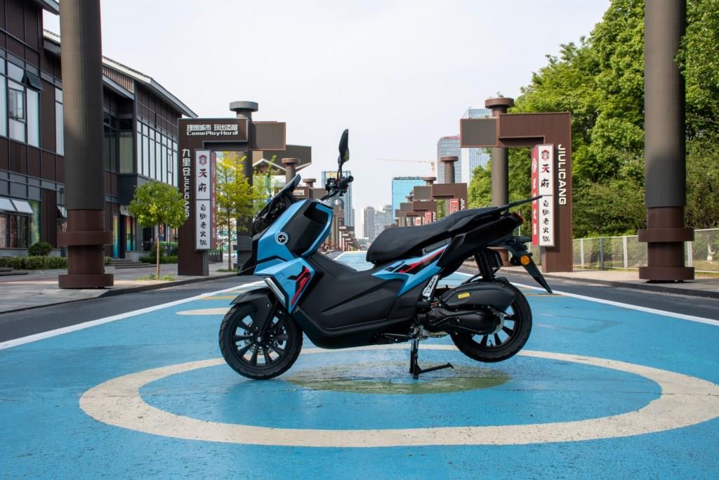 Скутер PROMAX BMW C250X в Чите