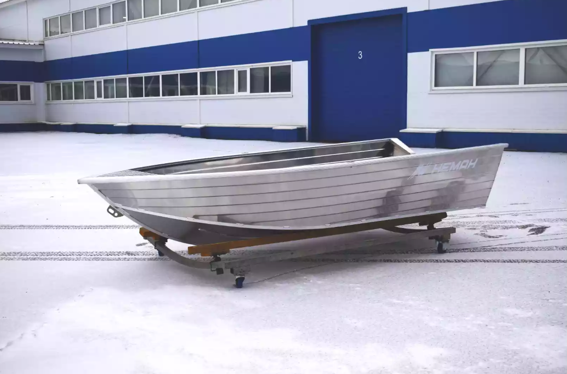 Алюминиевая лодка Неман-400 в Чите