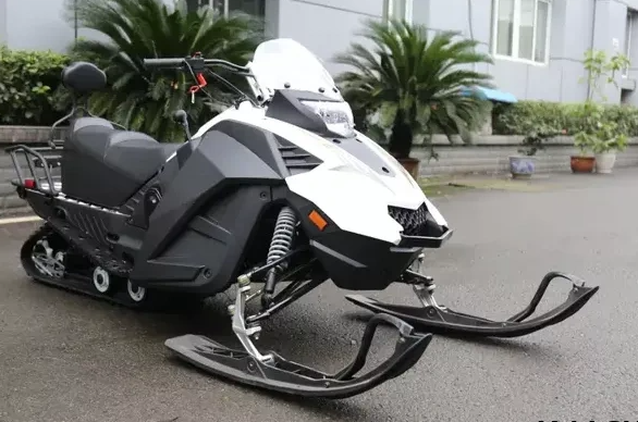 Снегоход ULAR 220 в Чите