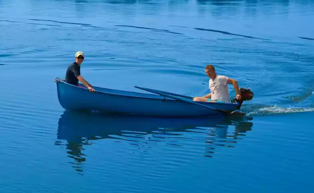 Стеклопластиковая лодка Омуль в Чите