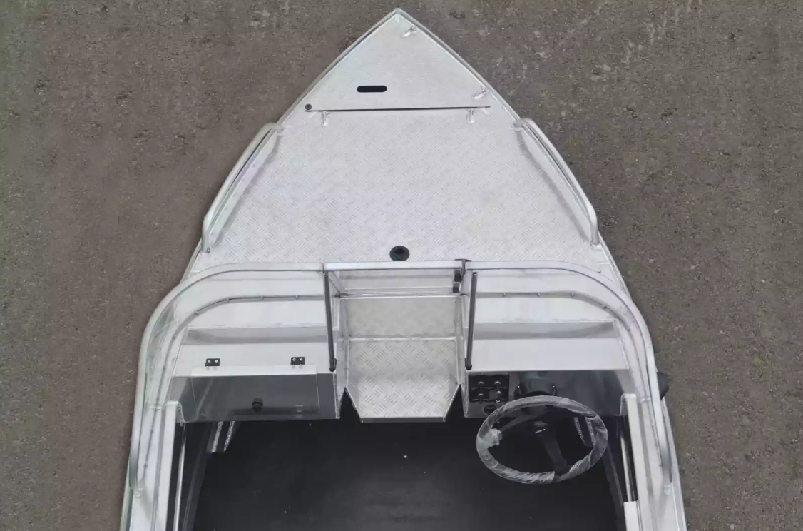 Алюминиевая лодка  Neman-400 PRO в Чите