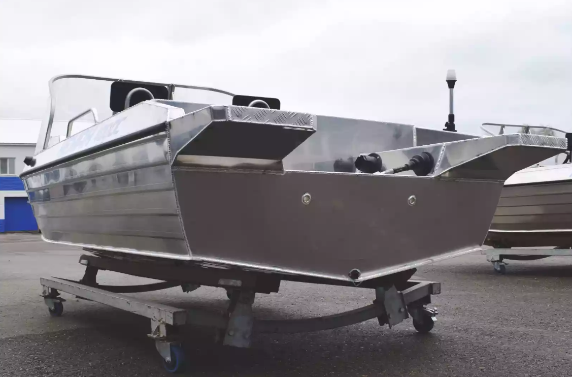 Алюминиевая лодка  Neman-400 DC в Чите