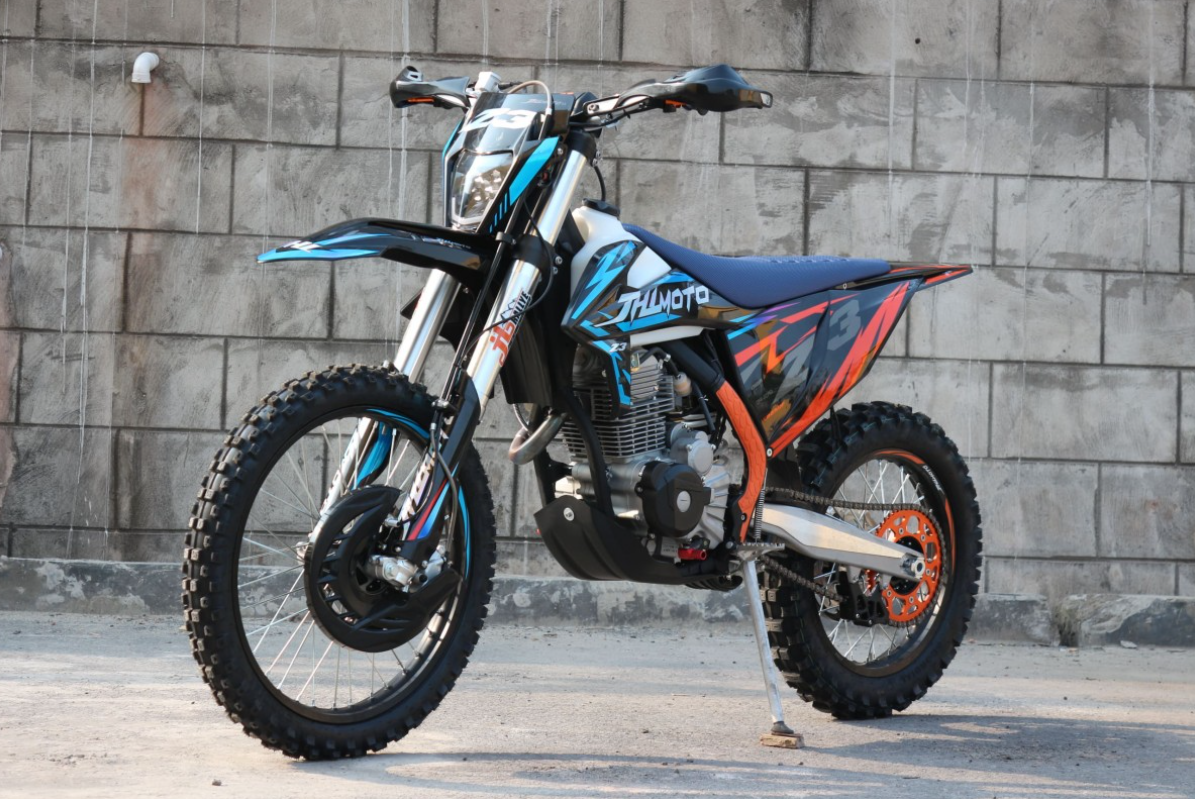Мотоцикл JHLMOTO JHL Z3 CB250 (172FMM-3A) в Чите
