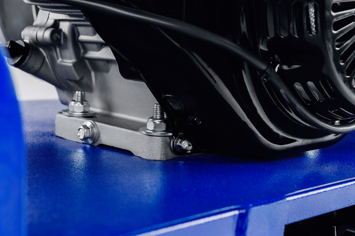 Мотобуксировщик SNOW DOG 17 с эл. запуском (DINKING) в Чите