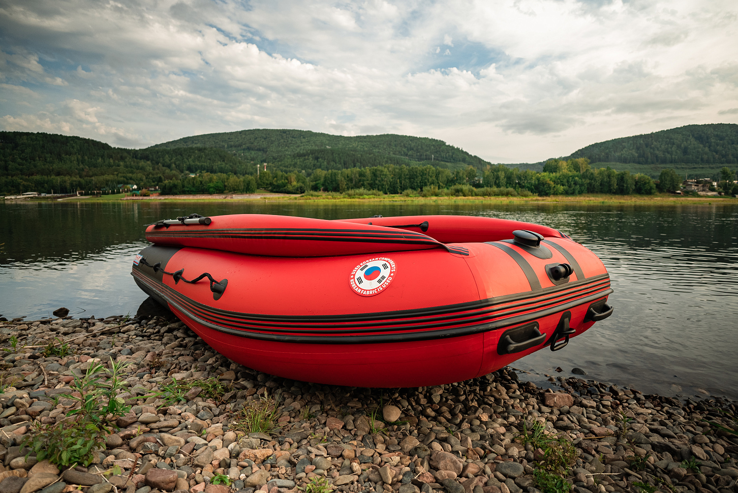 Лодка MISHIMO RIVER FJET PRO 430  под водомет в Чите