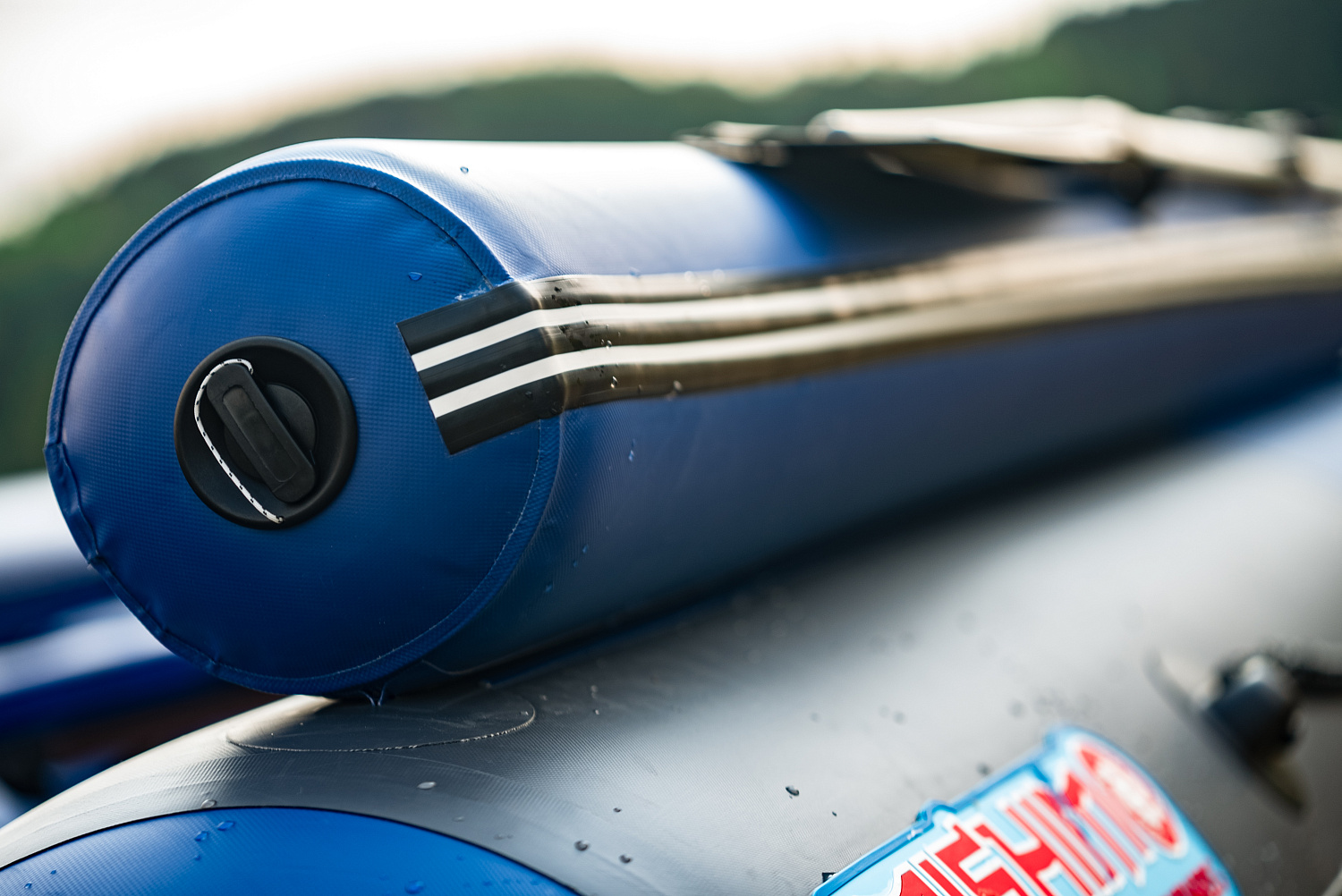 Лодка MISHIMO RIVER FJET PRO 430  под водомет в Чите