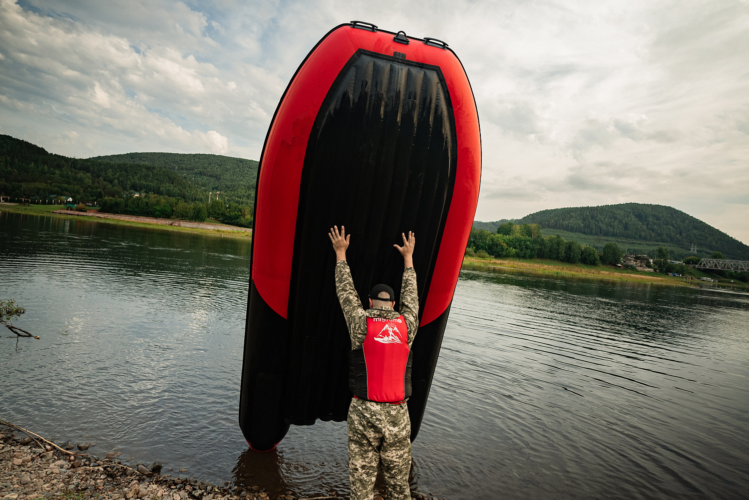 Лодка MISHIMO RIVER FJET PRO 430  под водомет в Чите