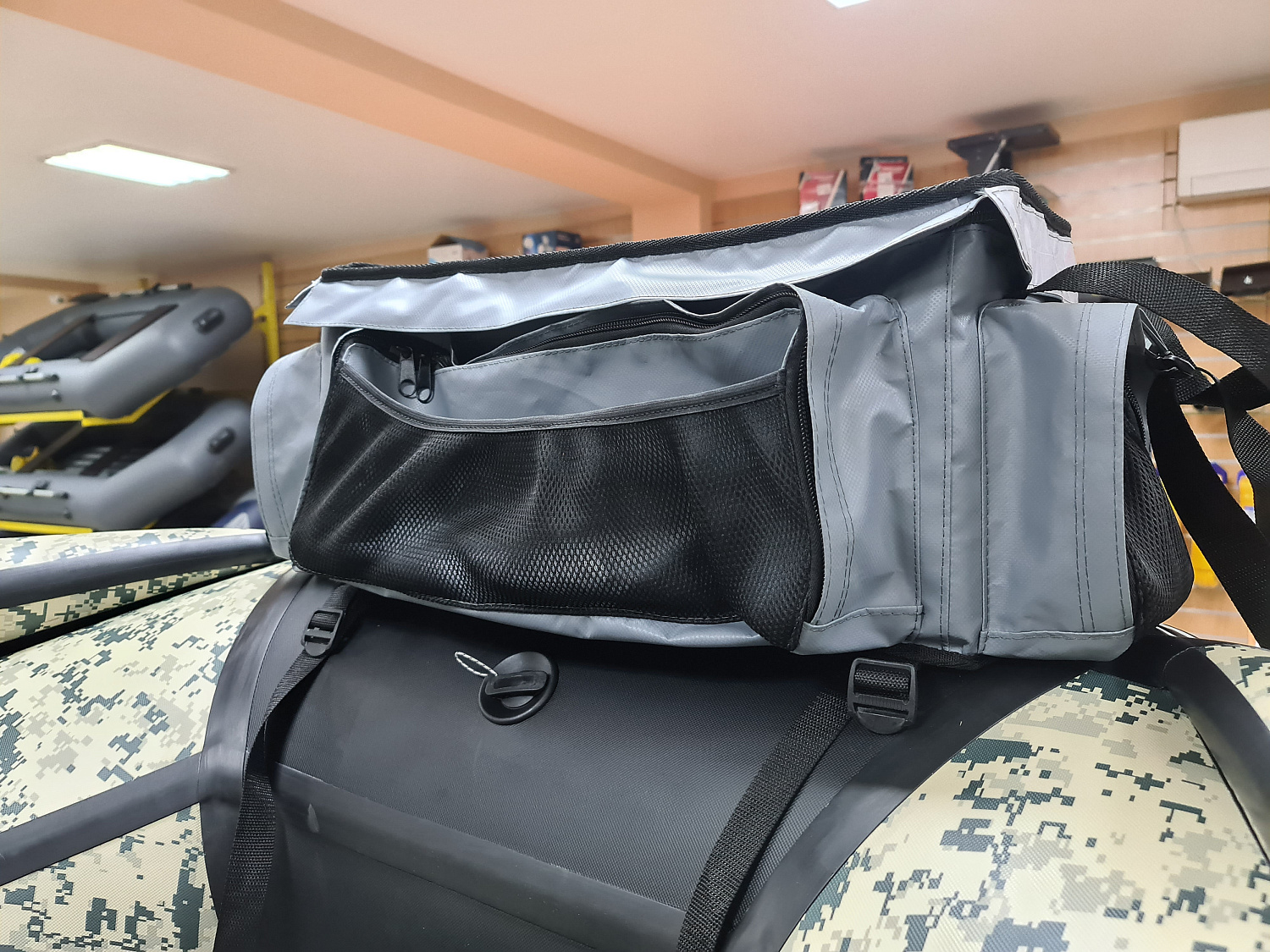 СУМКА ЛЮКС НА БАЛЛОН ДЛЯ ЛОДОК ПВХ 50Х25Х25 СМ в Чите