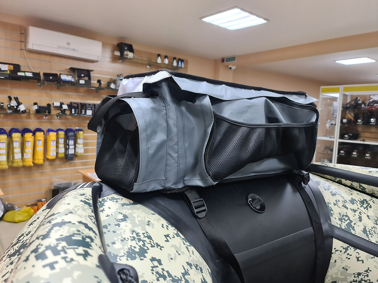 СУМКА ЛЮКС НА БАЛЛОН ДЛЯ ЛОДОК ПВХ 50Х25Х25 СМ в Чите